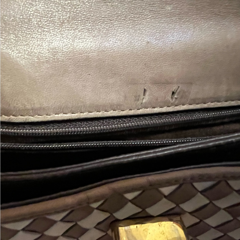 Vintage Bally Leather Kelly bag (callouts in photos) please look before purchase - Picture 13 of 15